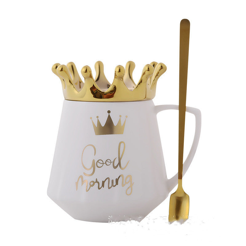 Crown Mug – Royal Coffee Cup with Golden Lid
