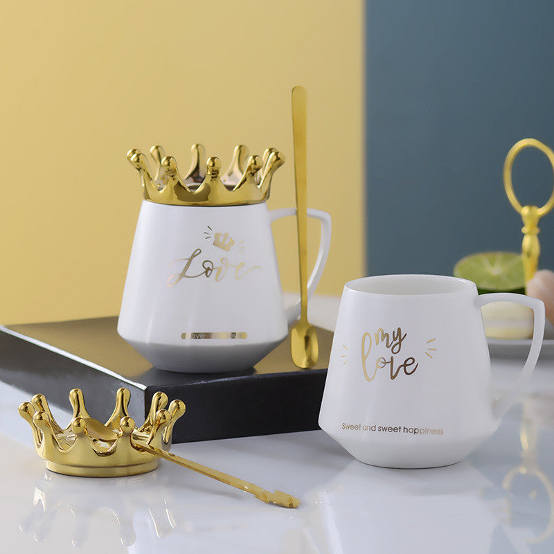 Crown Mug – Royal Coffee Cup with Golden Lid