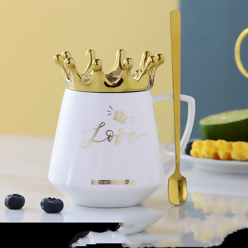 Crown Mug – Royal Coffee Cup with Golden Lid
