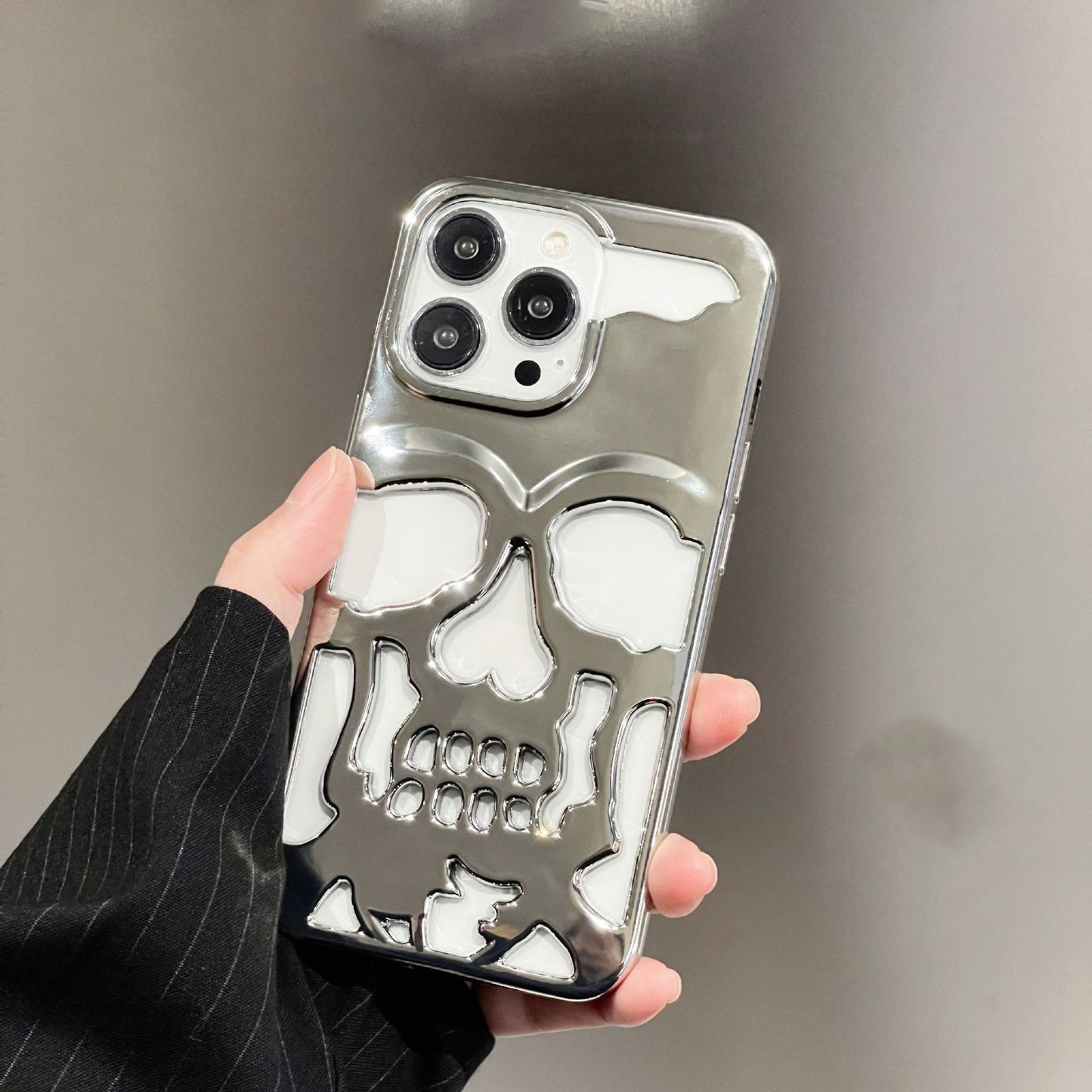 3D Plated Skull Phone Case – Glossy Metallic Armor for iPhone