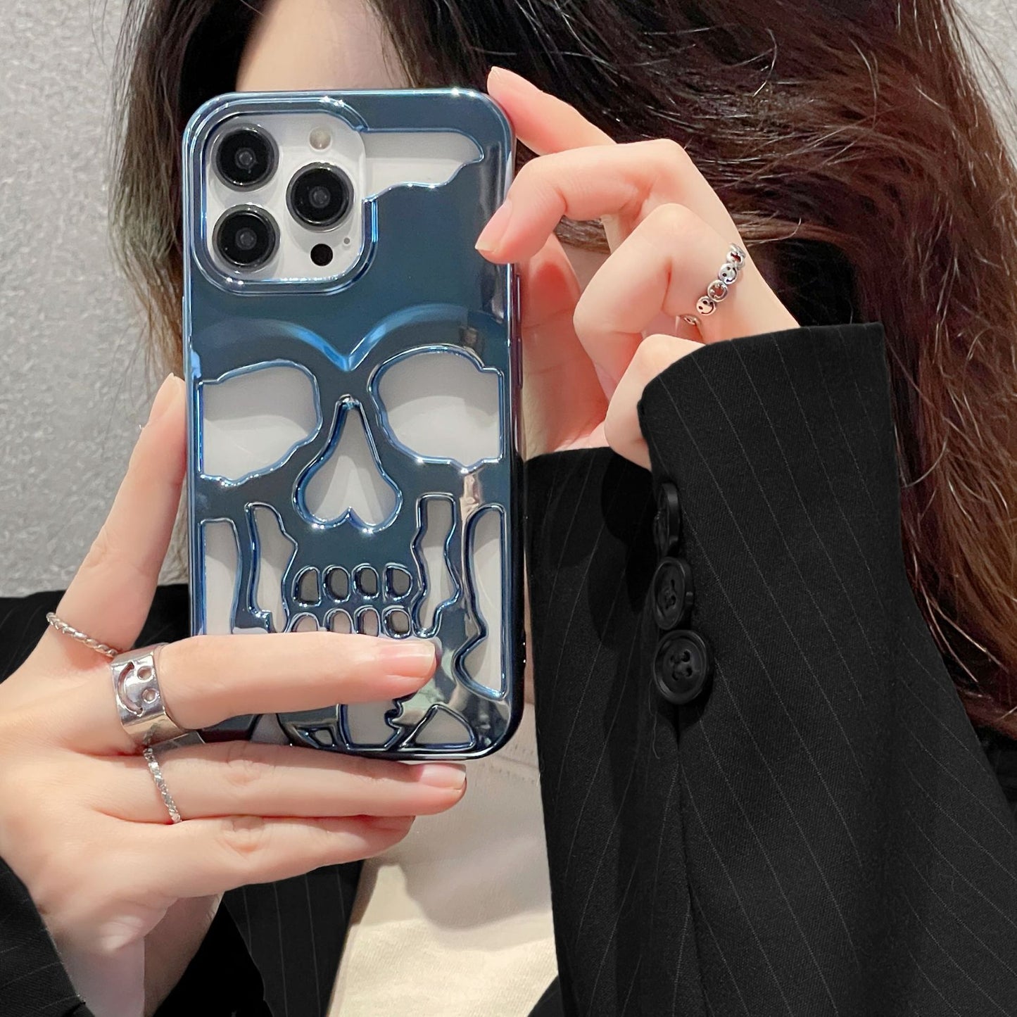 3D Plated Skull Phone Case – Glossy Metallic Armor for iPhone