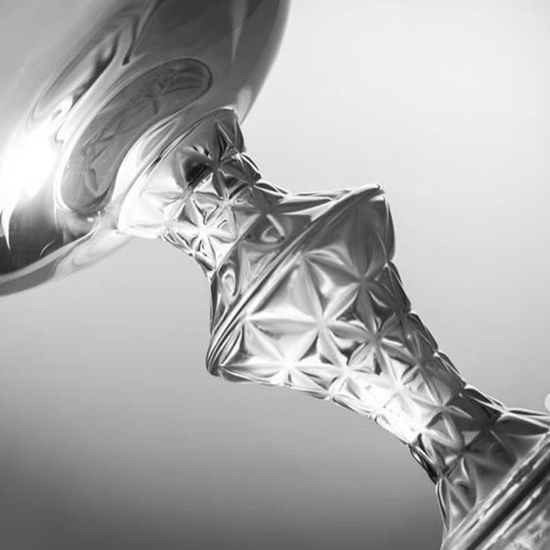 Macallan King's Crystal Whiskey Glass – Luxury Handmade Nosing Goblet for the Distinguished Gentleman