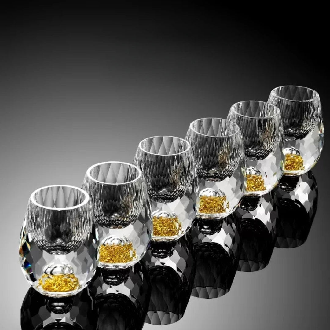 Diamond-Cut Crystal Shot Glass with Gold Foil – Luxury Liquor, Vodka, Wine, Baijiu, Sake, and Spirit Goblet