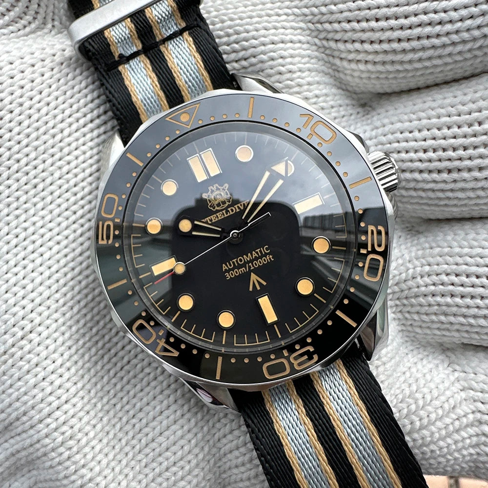 STEELDIVE SD1957 Automatic Dive Watch β 42mm Vintage Bezel, Green Luminous, Sapphire Glass, 200M Waterproof