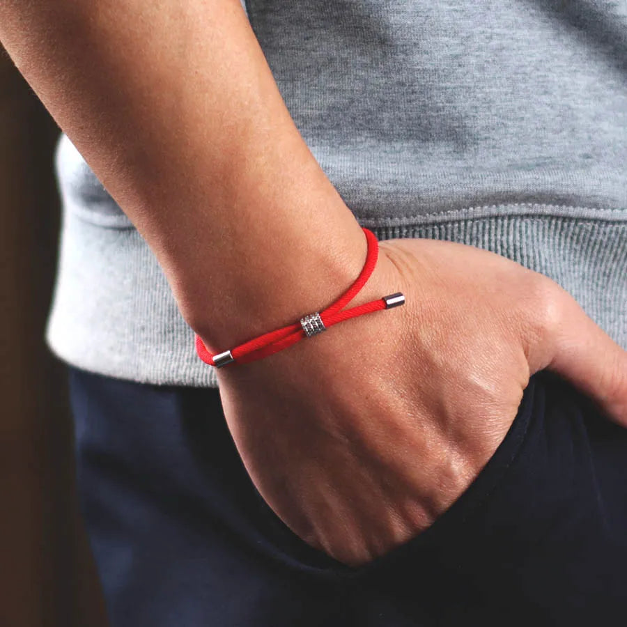 Stylish 3mm Thin Rope Bracelet for Men & Women – Grade A Lucky Red Thread with Unfading Stainless Steel Charm – Friendship Bracelet Gift