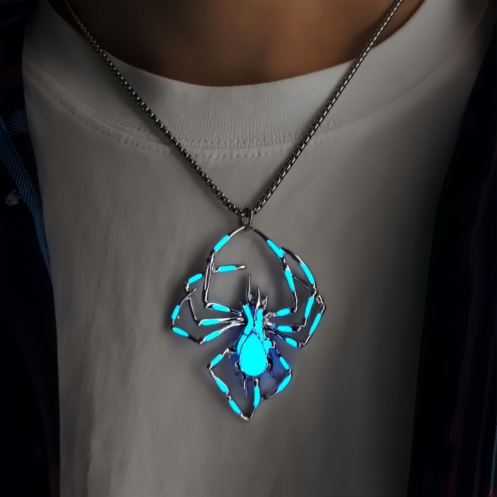 Luminous Gothic Spider Necklace – Glow-in-the-Dark Halloween Jewelry for Men and Women
