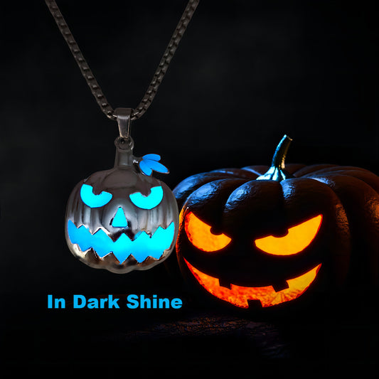 Glowing Jack-O'-Lantern Necklace – Light-Up Halloween Pumpkin Pendant