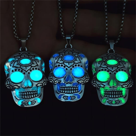 Luminous Skull Necklace with Day of the Dead Design – Halloween Glow Jewelry