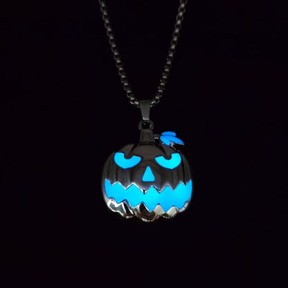 Glowing Jack-O'-Lantern Necklace – Light-Up Halloween Pumpkin Pendant