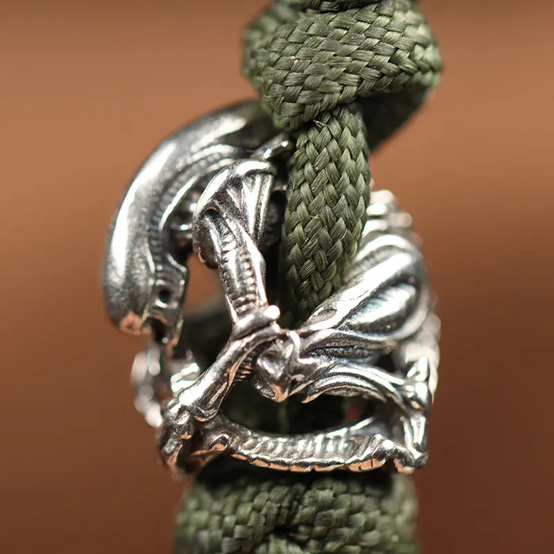 Alien Figurines Paracord Beads EDC - Man Gifts Shop