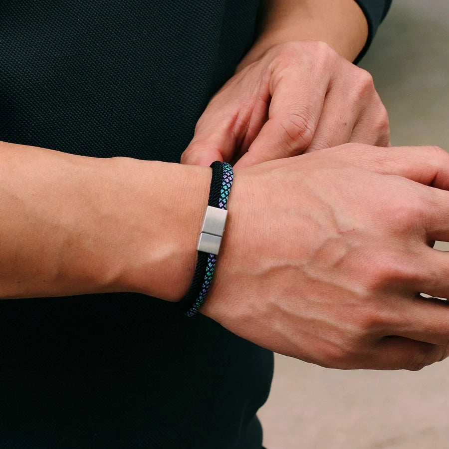 Knotic Men’s Paracord Bracelet with Magnetic Stainless Steel Clasp – Rugged & Stylish