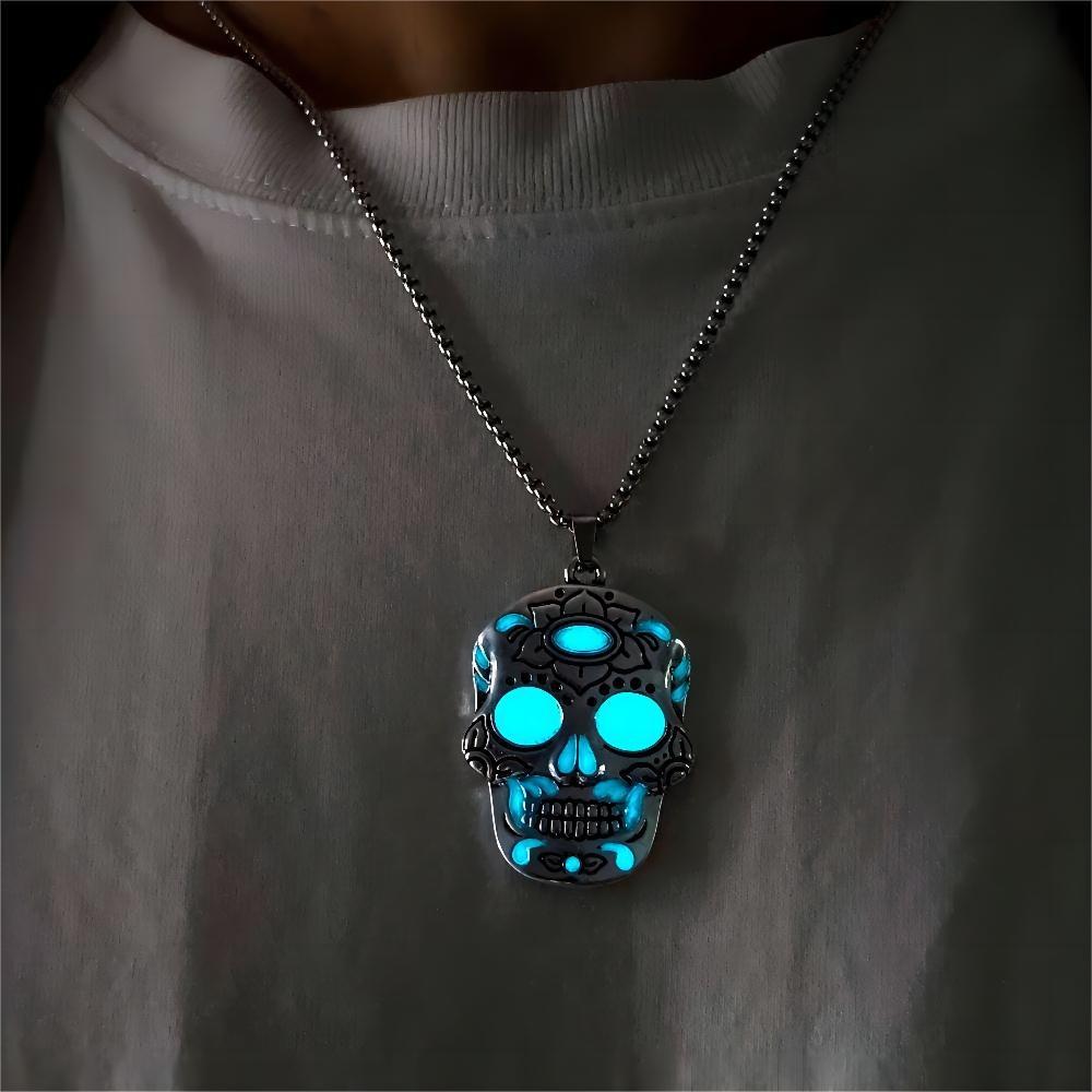 Luminous Skull Necklace with Day of the Dead Design – Halloween Glow Jewelry